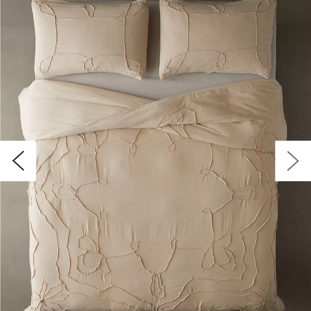 Urban Outfitters Textured Cream Duvet Cover Set